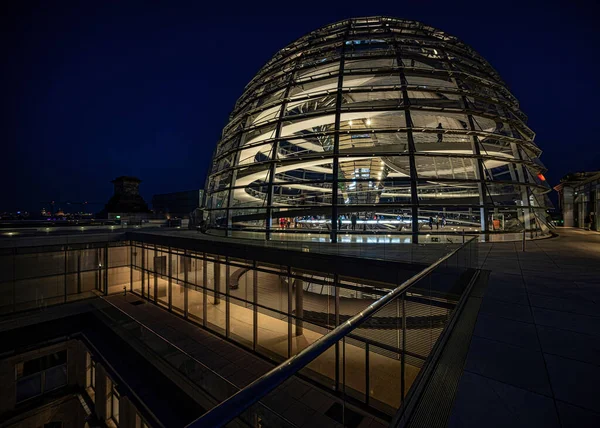 Una Vista Centro Visitantes Del Edificio Del Parlamento Alemán Berlín — Foto de Stock