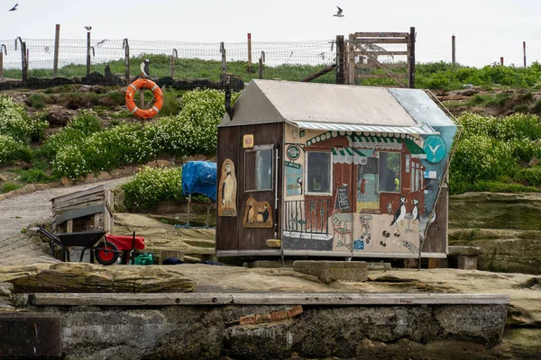 Shelter Staff Others Permitted Visit Island Which Nature Reserve — Stock Photo, Image