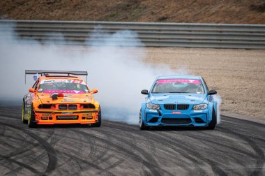 Bmw 3 Serisi E90 devrede sürükleniyor