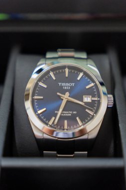 A vertical shot of the Tissot Gentleman Powermatic 80 Silicium wristwatch