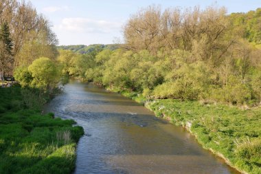 Hohenlohe, Almanya 'daki Jagst Nehri' nin güzel manzarası.