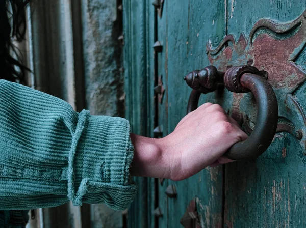 Person Opening Old Turquoise Door Church Girona — Foto Stock