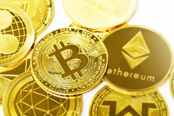 Closeup Shot Cryptocurrency Coins Isolated White Background — Stock Photo, Image