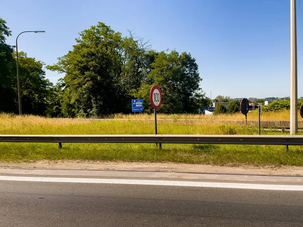 Vista Janela Carro Sobre Uma Cena Rural Bélgica — Fotografia de Stock