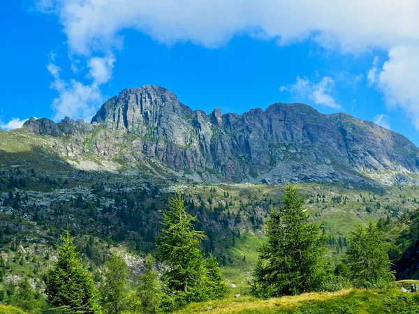 Horizontalblick Auf Die Orobischen Alpen Norditalien Einem Sommernachmittag — Stockfoto