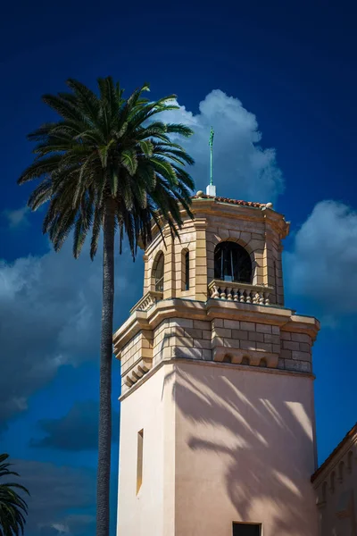Spanish Styled Steeple Palm Tree Next Deep Blue Sky Few — Stock Photo, Image