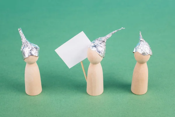 Group Alu Hats Protesters Talking Together Conspiracy Theories Tin Foil — Stock Photo, Image