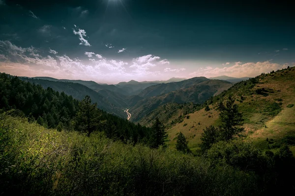 Una Vista Fascinante Hermoso Paisaje Montañoso —  Fotos de Stock