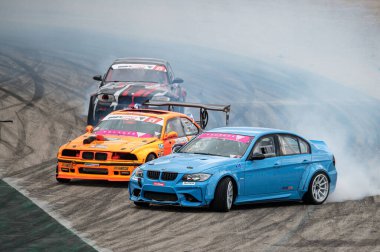 Bmw 3 Serisi E90 devrede sürükleniyor