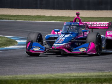 Practice racing at the Indianapolis Motor Speedway