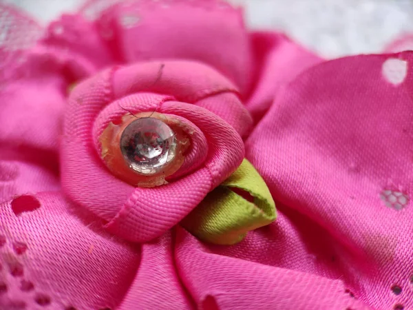Closeup Shot Precious Stone Pink Textile — 스톡 사진