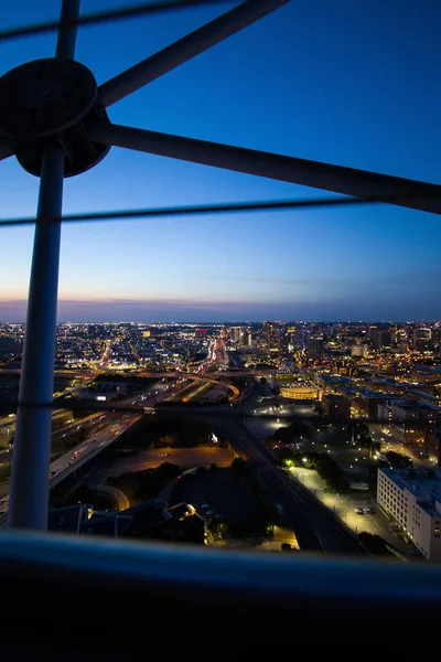 Vertical Shot Illuminated Downtown Dallas Sunset Observation Wheel — Stock Photo, Image