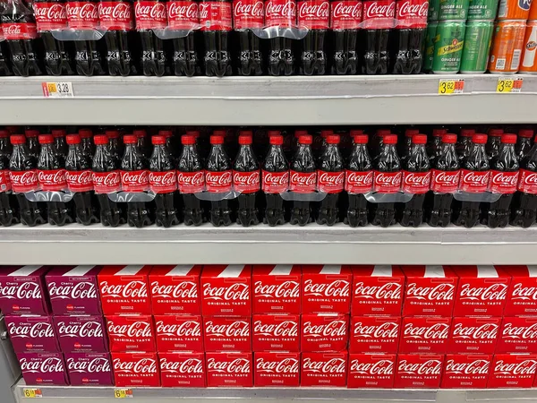 Augusta Usa Walmart Retail Store Drams Coca Cola Section Neat — стокове фото