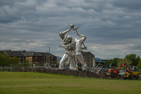 Statue Shipbuilders Port Glasgow Cloudy Sky — Foto de Stock