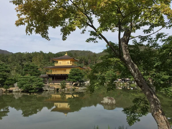 Vista Kinkaku Comumente Conhecido Como Pavilhão Ouro Templo Zen Budista — Fotografia de Stock