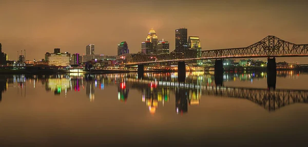 Panoramic Scene Night Long Exposure Buildings Lights Reflecting Water Louisville — Zdjęcie stockowe
