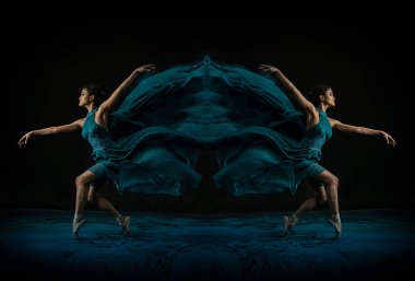 Duygusal bir Güneydoğu Asyalı balerin siyah arka planda iki tarafa yansıyan bir hareket sergiliyor.