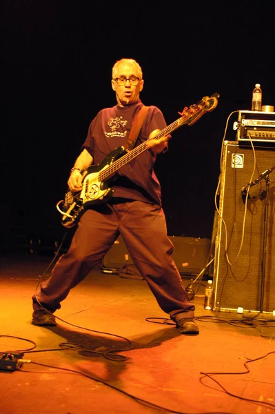 Vertical Shot Punk Rock Legend Klaus Flouride Dead Kennedys Performing — Foto de Stock