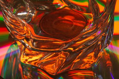 Renklerin ve Soyut Yansımaların Görünümü