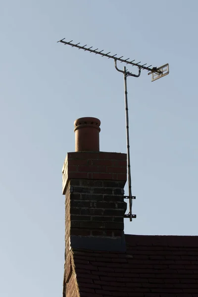 Weathered Chimney Pot Red Brick Chimney Stack Aerial Roof Blue — Stockfoto