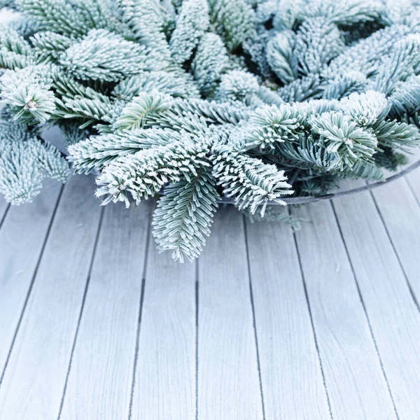 Closeup Gray Wooden Table Rime Covered Fir Branches Winter — Stock Photo, Image