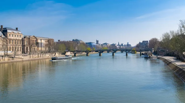 Paryż Pont Des Arts Nad Sekwaną Piękna Panorama Łodzią Mieszkalną — Zdjęcie stockowe