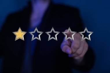 Holografik bir şekilde 1 yıldızlık bir yıldızın 3 boyutlu görüntüsü