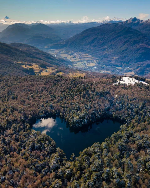 Beautiful View Heart Shaped Lake Surrounded Trees — Stockfoto