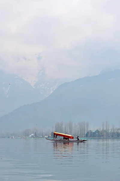 Silhouette Kashmiri Shikara Boat Sailor Indian Man Dal Lake — Stock Photo, Image