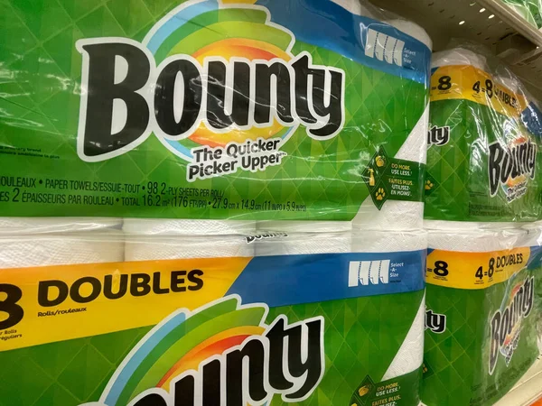 Grovetown Usa Retail Store Bounty Paper Towels Side View — Stock Photo, Image