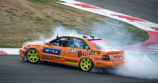Audi Drifting Blowing Smoke Racing Circuit — Stockfoto