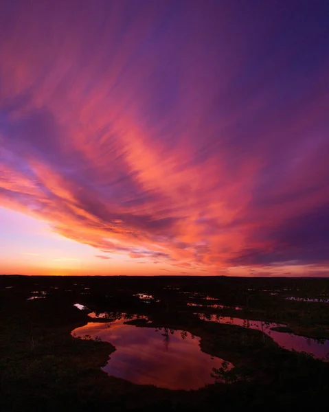 Vertical Shot Beautiful Landscape Bright Colorful Sunset Sky — Stock Photo, Image