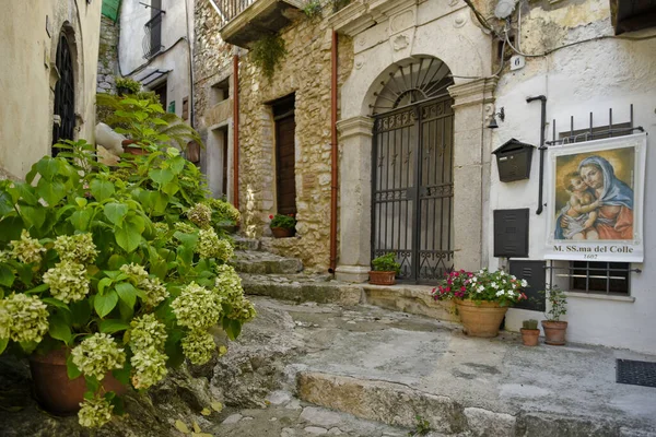 Lenola sokakları. Latina ili, Lazio bölgesi, orta İtalya.