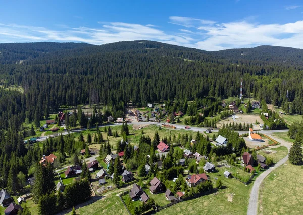 Bucin geçitli hava manzarası - Romanya, doğa, özet