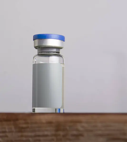 Medical Vial Injection Blank Label White Wall — Stockfoto