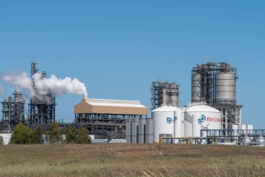 Organik kimyasallar üreten şirketler.