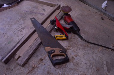 Building tools for manual woodworking and technological machines