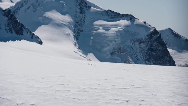 View Zermatt Mountains Covered Snow — Vídeos de Stock