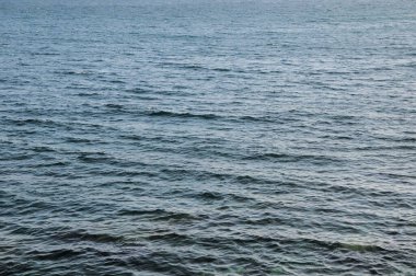 Atlantik Okyanusunda Mavi Su Deseni Öğlen Vaktinde