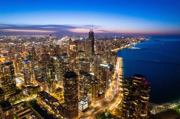 Bird Eye View Chicago River Flowing Skyscrapers Illinois Night — Photo