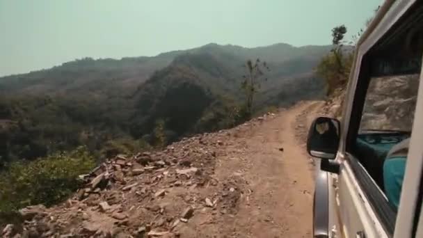 Driving Dangerous Mountain Road — Αρχείο Βίντεο