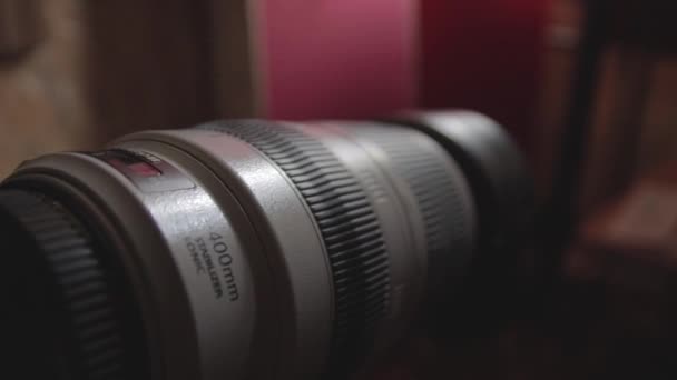 Slow Motion Shot Canon 100 400Mm Usm Lens Blurred Background — Stockvideo