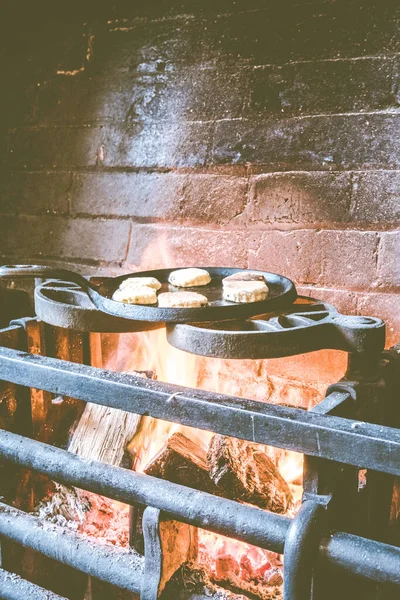 Vertical Shot Welsh Cakes Baking Open Fire Kitchen Charlecote Park —  Fotos de Stock