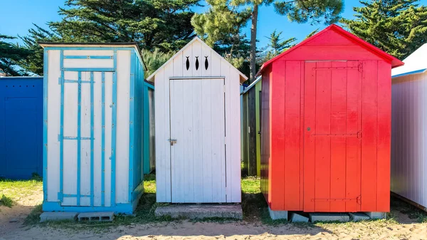 Houten Strandhuisjes Het Eiland Oleron Frankrijk Kleurrijke Hutten — Stockfoto