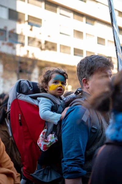 Child Face Painted Ukrainian Flag Rally Ukrainian War — Φωτογραφία Αρχείου