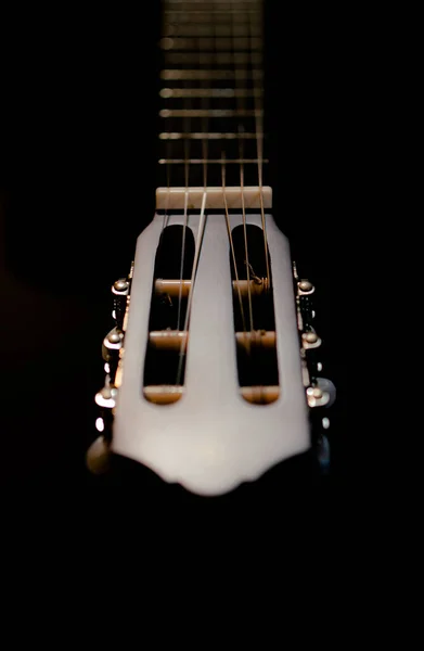 Vertical Closeup White Headstock Guitar Dark — Fotografia de Stock