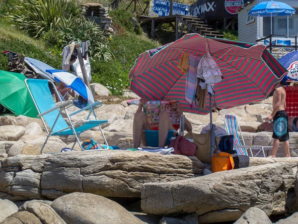 Beautiful Shot Bags Rocks Beach Umbrella Beach Mar Del Plata — Stockfoto