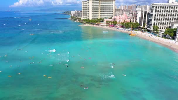 Drone Shot Buildings Skyscrapers Beautiful Beach Crystal Water Cloudy Sky — Stockvideo