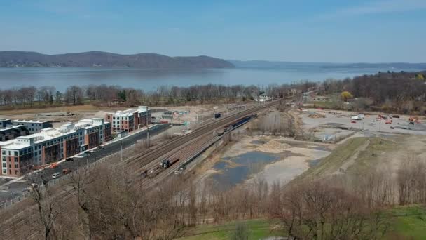 Train Tracks Construction Zone Hudson River — Vídeo de stock