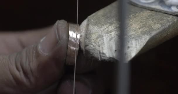 Jakarta Indonesia June 2022 Traditional Goldsmith Forms Ring Hone — Vídeos de Stock